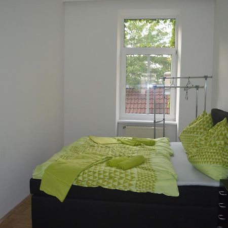 וינה Nette Altbauwohnung Nur 10 Min Von Der City מראה חיצוני תמונה